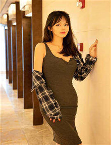 《日本一卡二卡三卡四卡无卡免费网站-聂小雨黑衣战神1080p在线观看高清》